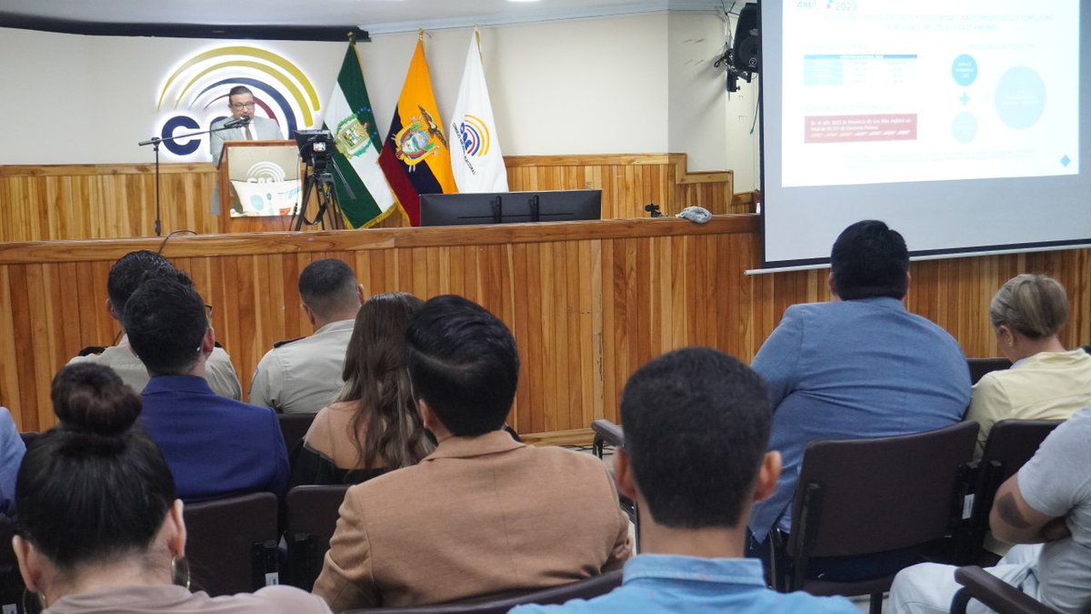 CNE_LosRios's tweet photo. Durante la intervención, recalcó las acciones en gestión de servicios electorales, #Debates2023Ec, capacitación a los #MJRV, sufragio #VotoPPL, #VotoEnCasa, entrega de credenciales de las #EleccionesAnticipadas2023Ec y ejecución del presupuesto operativo electoral. https://t.co/xl8HCQyz9g
