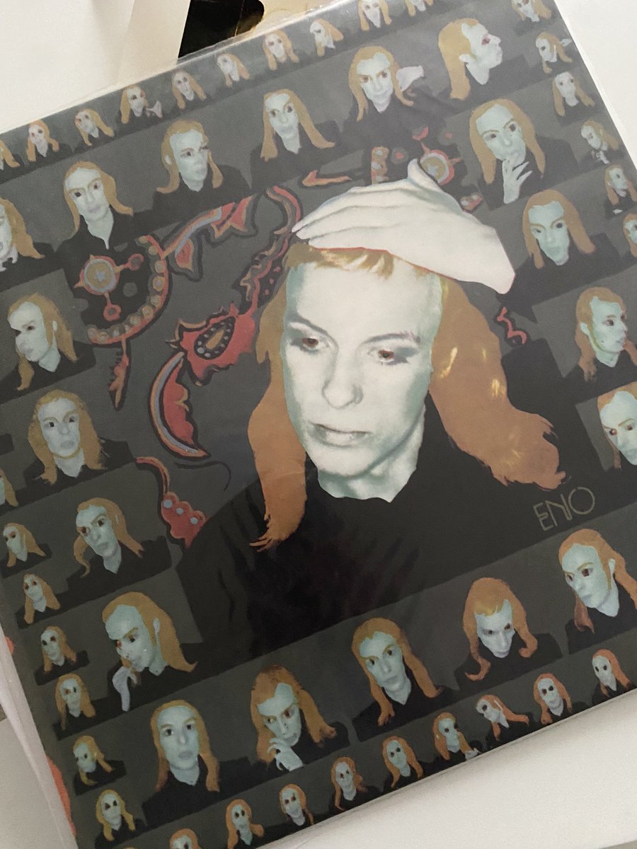 Me voy a flipar un poco: creo que muchísimo de la buena música que se haya oído en los últimos 50 años se lo debemos a Brian Eno 

Esto me parece alucinante y si pienso que es del 74 ya no sé ni dónde meterme 

Third uncle 

open.spotify.com/track/6GXHs5Qc…