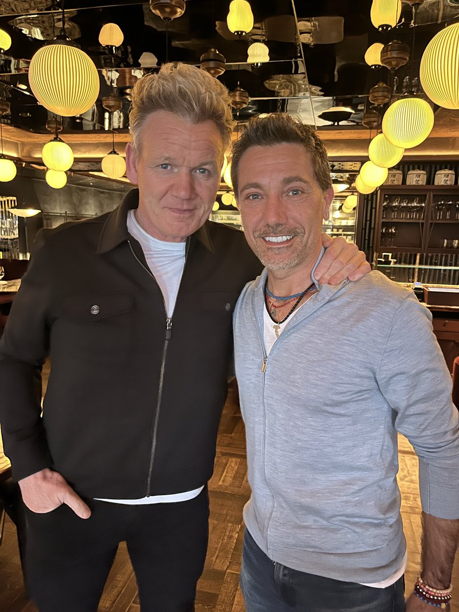 Just met this Scottish guy for lunch at the amazing #LuckyCat … We are trying to come up with an idea for a show together, what do you think? 😎 @GordonRamsay @fredsirieix1 GDx