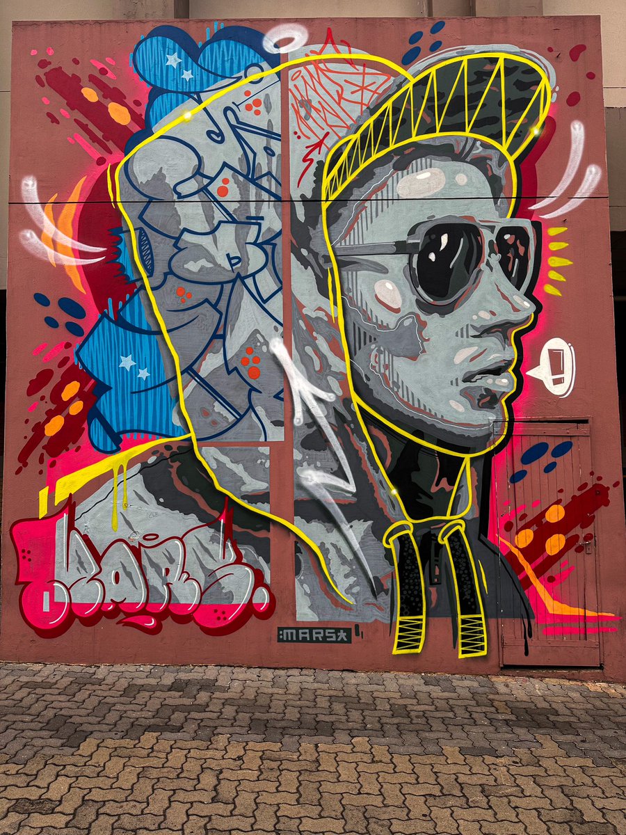 artsue_'s tweet photo. Street art https://t.co/2jnZjxhPqT