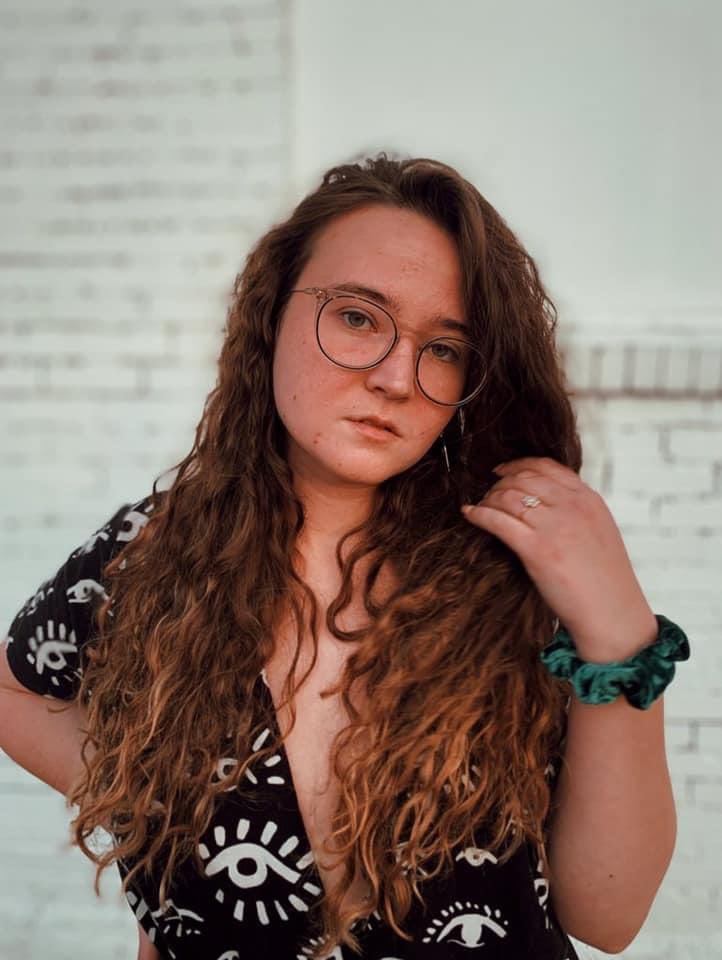 pairahslacks's tweet photo. Dear younger me, I wish you knew how beautiful you were then &amp; that you didn’t have to value yourself based on someone else’s view of you. https://t.co/XRfksAvc2k