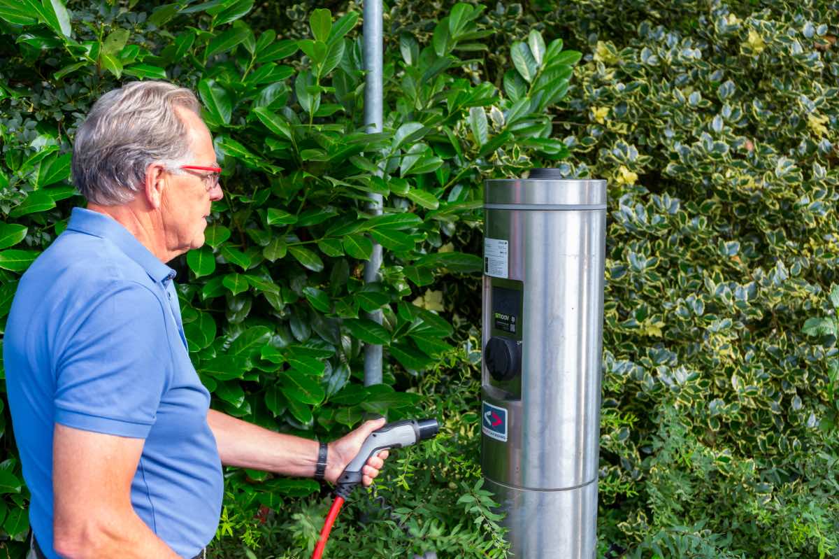 Slecht  nieuws voor inwoners van Utrecht met een elektrische auto. Als ze die  bij een publieke laadpaal in de stad willen opladen, dan hebben ze  binnenkort wellicht een probleem. De link:
knac.nl/gemeente-utrec…