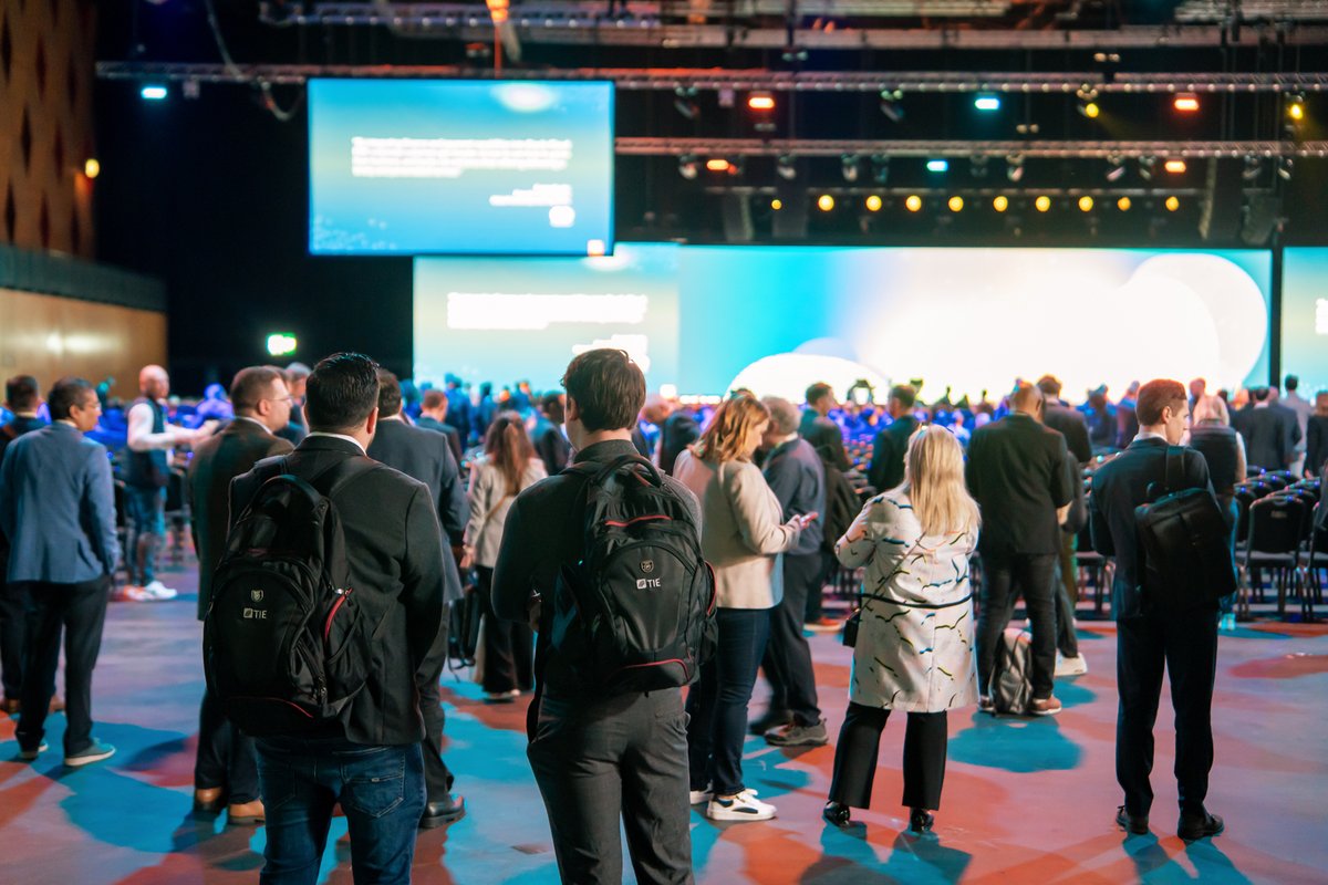 Eclipse_Event's tweet image. Turning out a large scale event around in 48 hours!! ✨🚀
We picked up a last minute event at ExCeL last Friday which meant an incredible show of team work, collaboration, commitment and sheer hard work and dedication from every single member of the Eclipse team.