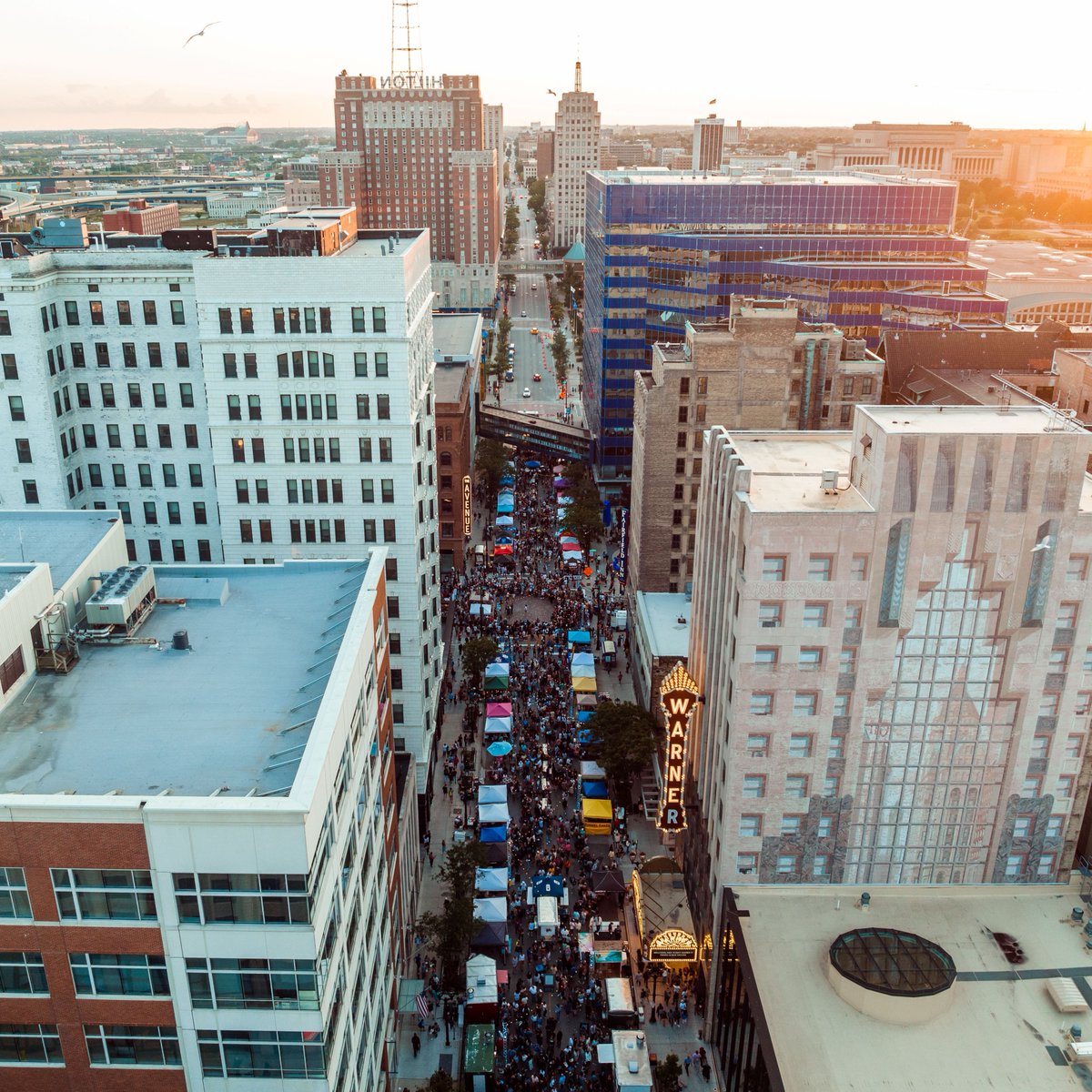 Vendor applications for the 2024 #NightMarket season are due TONIGNT at midnight! Submit your application at mkenightmarket.com ✨