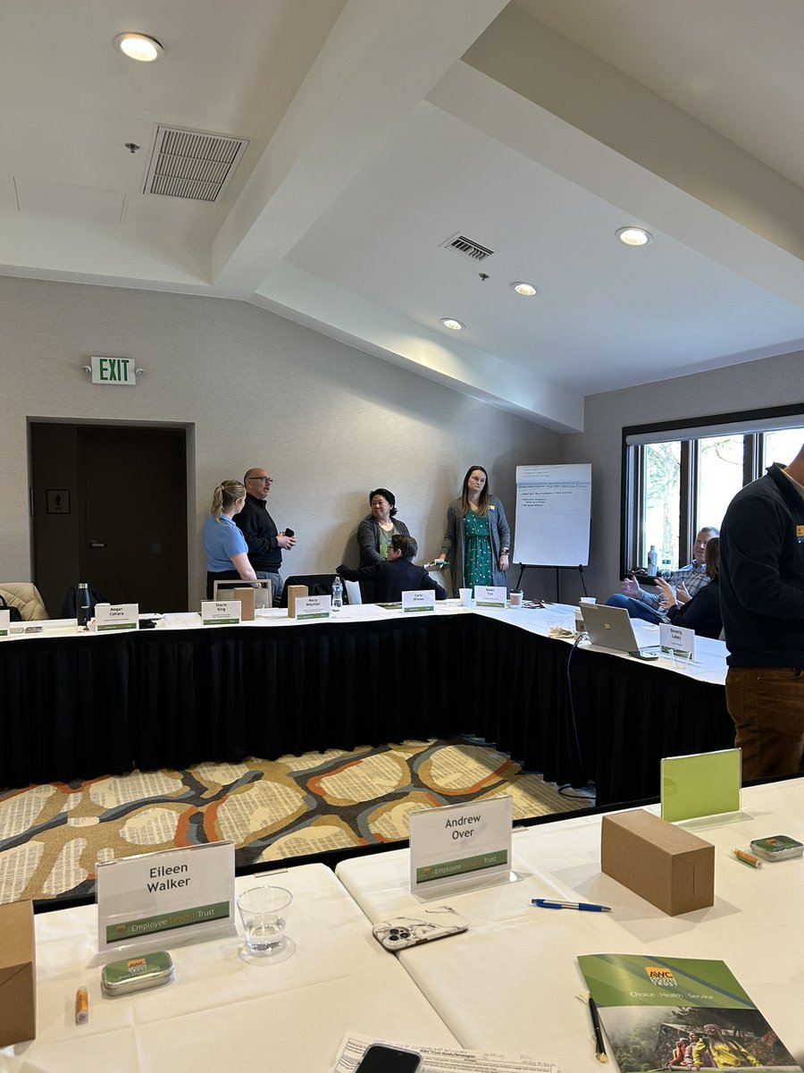 AWC_Carol's tweet photo. The @AWCities Employee Benefit Trust so appreciates the valuable partnerships with our vendor partners - @RegenceWA @kpwashington @DeltaDentalWA @VisionServicePlan @ComPsych StandardLife and Vimly. Thanks for your collaboration to better serve Trust members at the Vendor Summit! https://t.co/PqxYu3m0ys