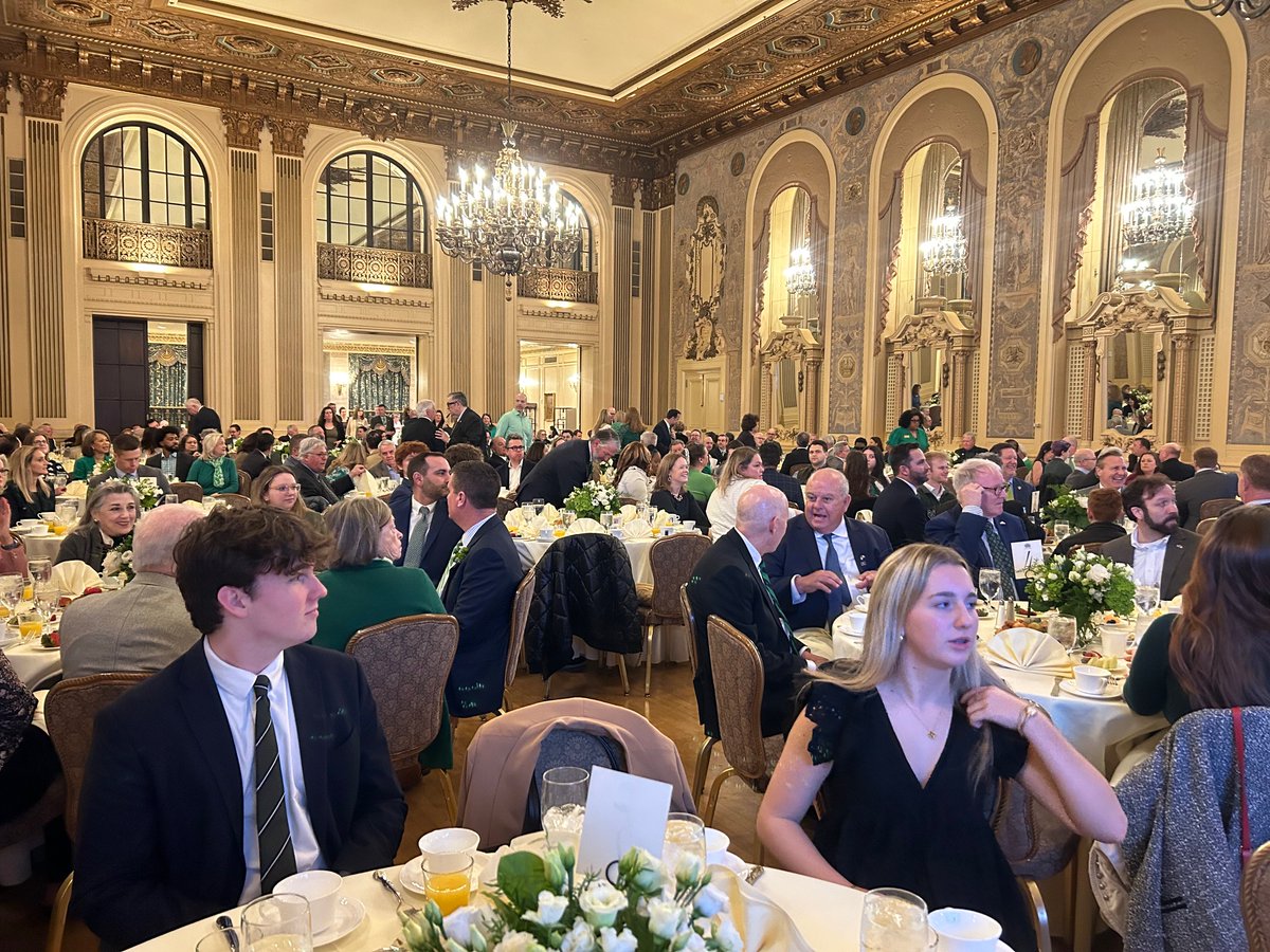 DHuyEng's tweet photo. The St. Pat’s Day Society began 10 yrs ago as a group of friends w/an idea. It has grown into a major event for Wilmington as an annual communion breakfast w/a combination of fellowship, culture &amp; fundraising. D'Huy Engineering, a CHA Company, is proud to be a supporter. https://t.co/OAUMztSHVq
