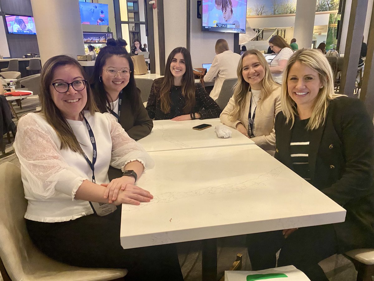 Lunch with <a href="/EHLabNU/">Exercise and Health Lab</a> 💜#SBM2024