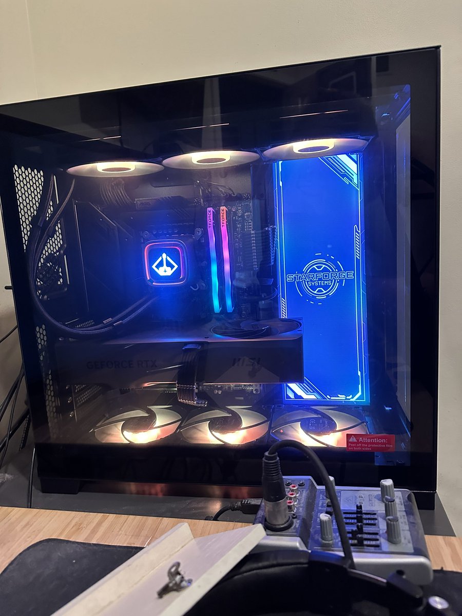 TheRealHitcher's tweet image. She is beautiful! Thank you so much @StarforgePCs @OTKnetwork @EsfandTV