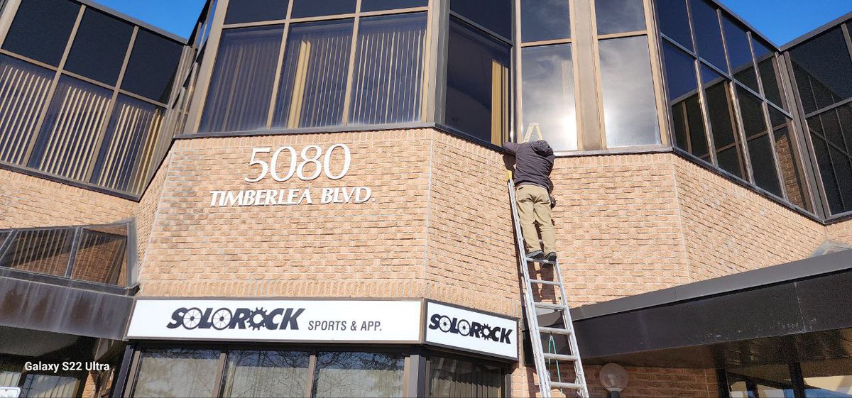 SmartVisionGTA's tweet image. Elevate your security with #SmartVisionPlus. Check out this recent project featuring the installation of HIKVISION ColorVu IP Cameras.🌟 We&apos;re proud to offer top-of-the-line security camera solutions.🏡🔒

🔒 Learn More: smartvisionplus.ca/service/cctv-s…

#Security #TorontoCCTV #CCTVCamera