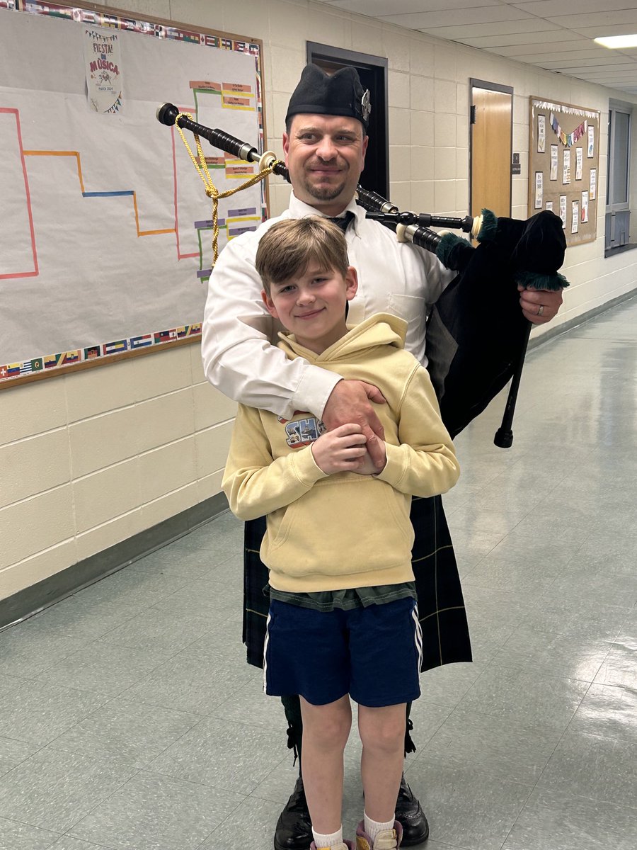 Thank you to Mr. Blesch for sharing his talent with ⁦<a href="/MWESchool/">Errickson School</a>⁩! He started our day with his amazing bagpipe playing. We are ready for St, Patty’s Day! ⁦<a href="/pto_errickson/">Marshall W. Errickson PTO</a>⁩ ⁦@DanielleParella⁩