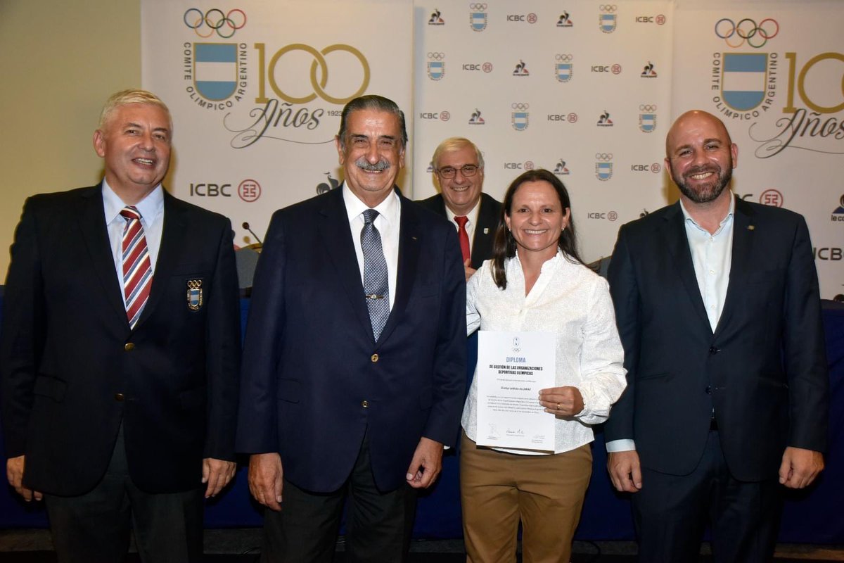 lettyalca's tweet photo. Oficialmente graduada del Curso de Gestión Deportiva Avanzada del Comité Olímpico Argentino. MOSO 2023. @PrensaCOA . Quiero agradecer el apoyo incondicional de la Sec. de Deportes Ctes. al Sr. Secretario Jorge Terrile y al @CorrientesGob que hizo posible mi participación. https://t.co/Errjoq8ffY