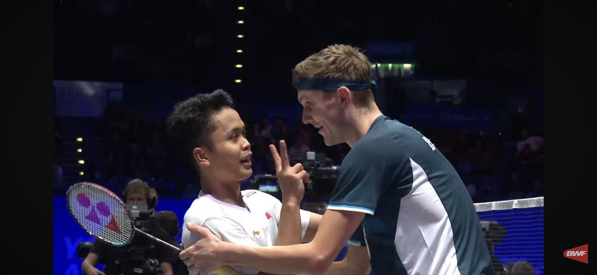 fairyaloew's tweet photo. @BWFScore benerr lu kaga fault tadi?             sueerr bang aslii dah https://t.co/MCgpdCxxFY