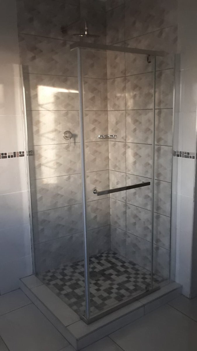 Just knocked off now.... Haka kgona ho pheha UK 6/49 Teatime because I wanted to complete this project today.... and its DONE 👌👌