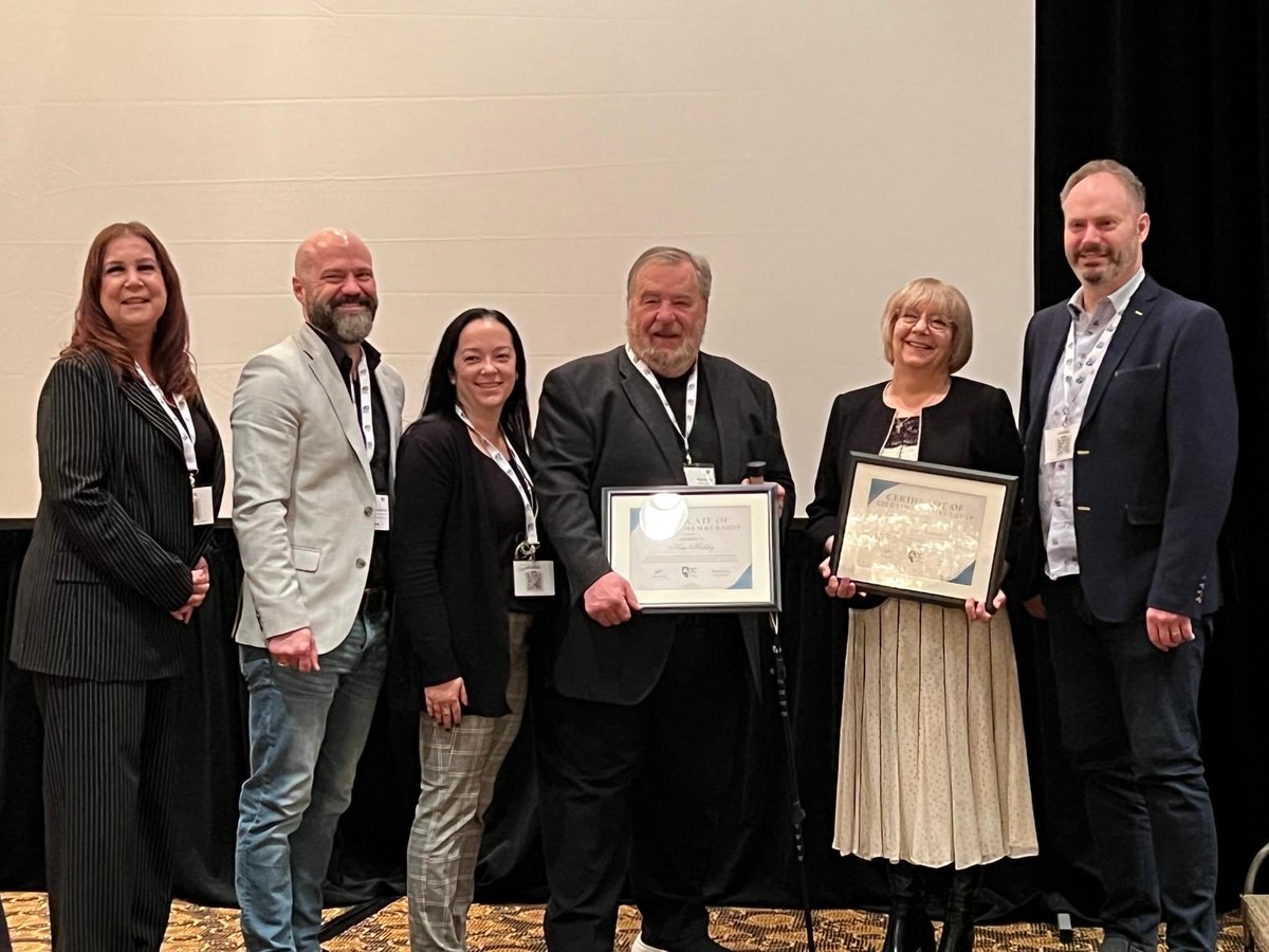 kkobly99's tweet photo. I was honoured to receive an honourary lifetime membership with the @albertachambers yesterday.  Longtime colleague Pam Brace was honoured as well.  The other person that is a lifetime member is Ron Chapman former ACC parliamentarian.  Thank you I will treasure this award https://t.co/95pB1dWgFc
