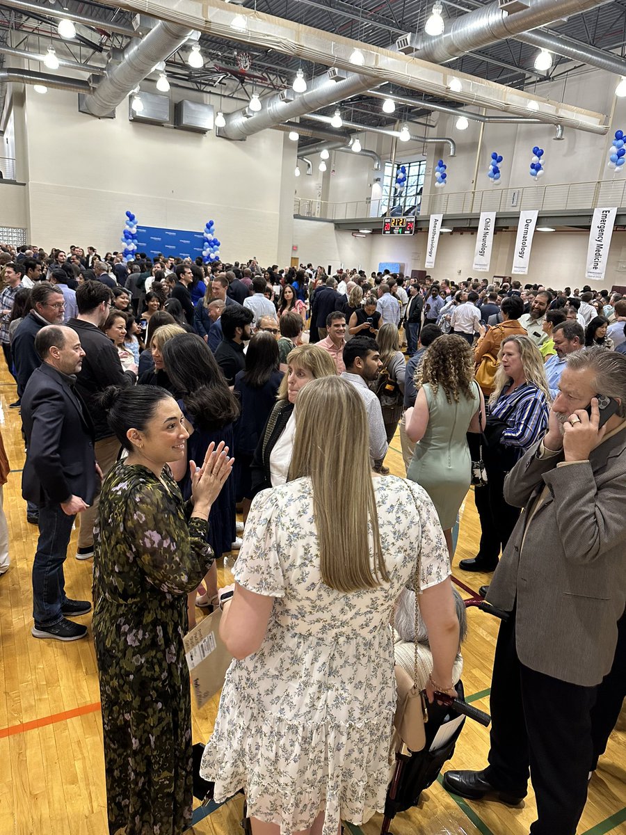 Harita Katragadda, MD (@katragaddamd) on Twitter photo So honored to have been invited to #MatchDay2024 at <a href="/UTSWedu/">UT Southwestern Education</a>! Congratulations, class of 2024! You did it!! 🥳🎉🙌 #UTSWmatch So honored to have been invited to #MatchDay2024 at <a href="/UTSWedu/">UT Southwestern Education</a>! Congratulations, class of 2024! You did it!! 🥳🎉🙌 #UTSWmatch