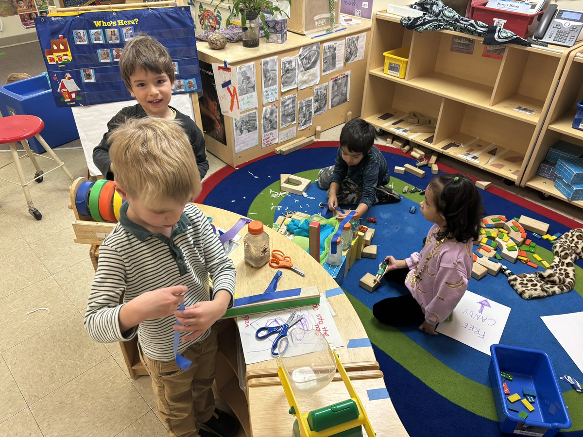 JillPTEACHER's tweet photo. Prepping our trap for St. Patricks’s Day #lookingforgold #pkp #longfellowbears #myd97 https://t.co/eZdPqFxJDu