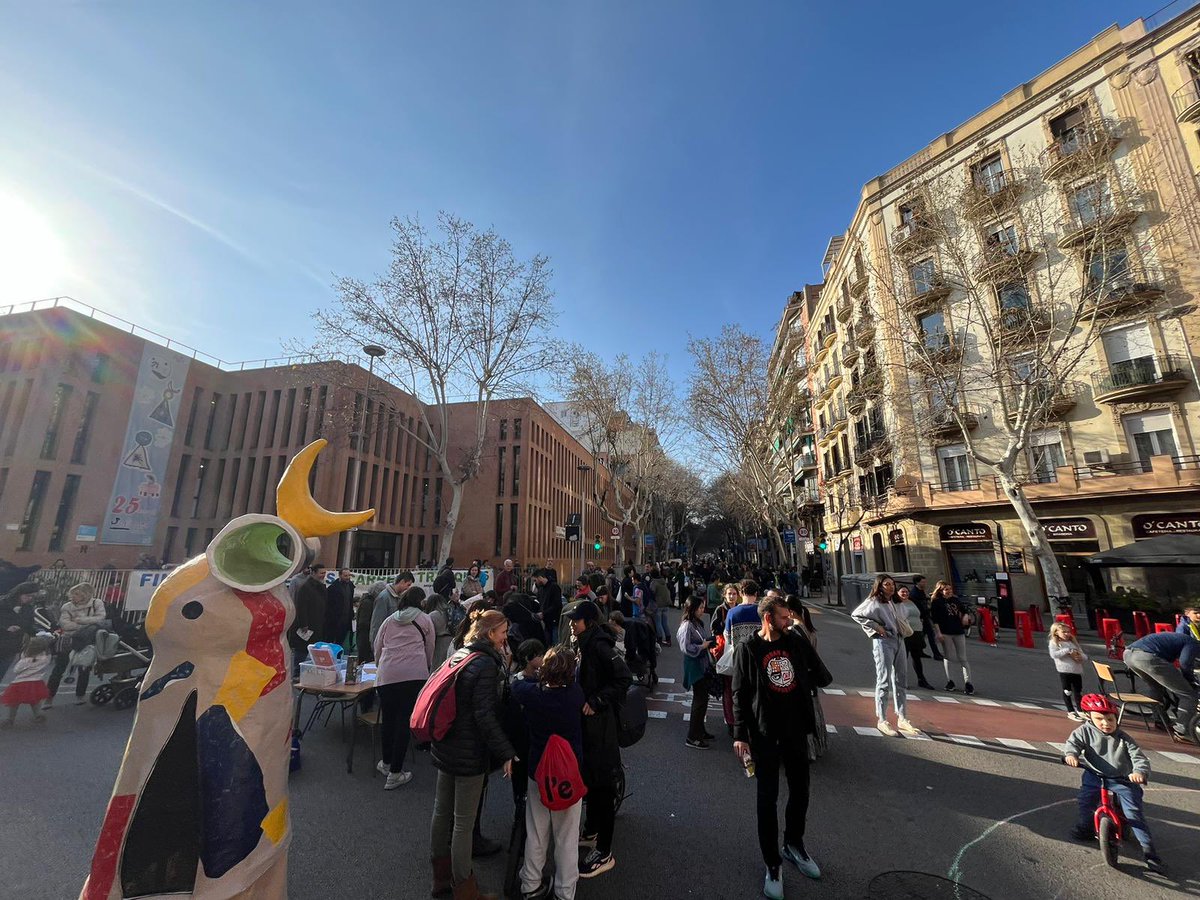 AFAJoanMiro tweet media