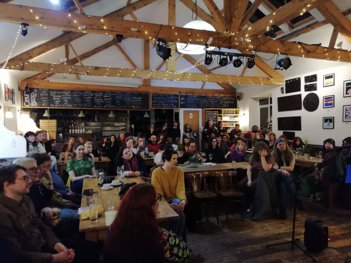 WHAT a night! 70!! 😍🥳👏Massive turn out @BlueSkyBangor for incredible poetry🙏🥰 total honour @_WendyCaitlin wonderful comments about your work!! Loved @SerenBooks 'Portrait in Mustard', 'free bleeding' w/ @charleyblogs & 'Plastic tubed..' @brokensleep +Nia Jones +@ri_collins