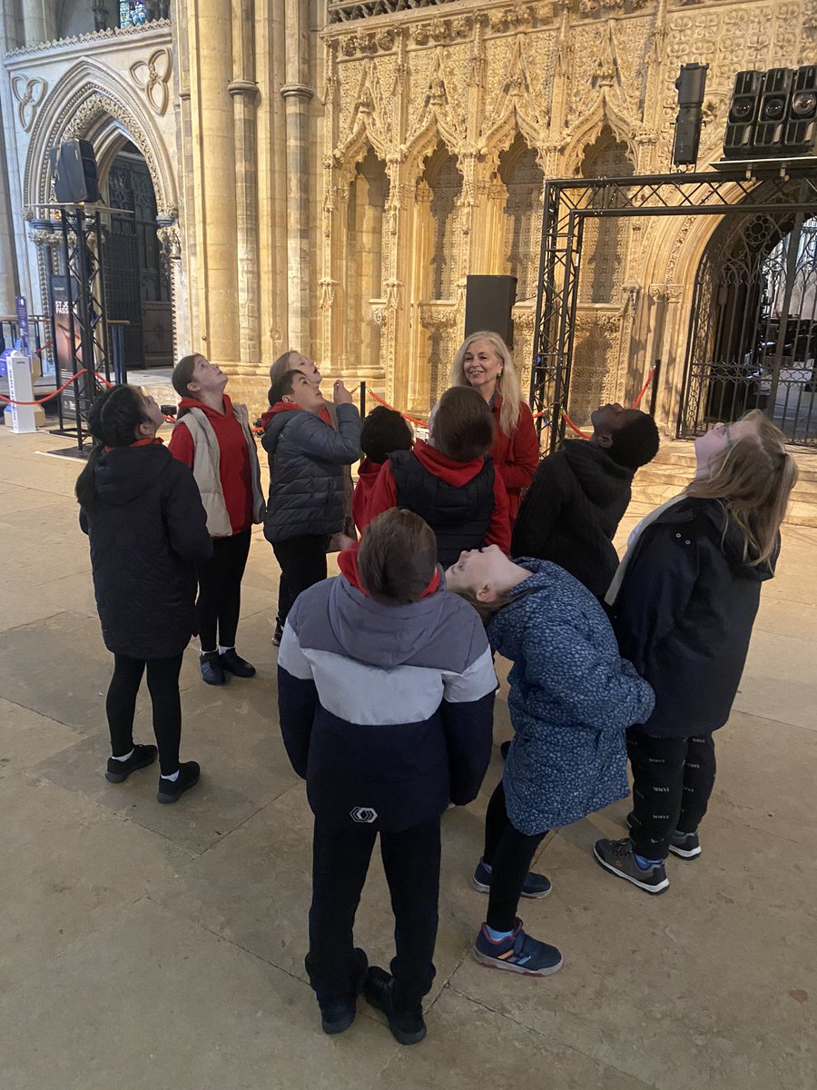 misshayspag's tweet photo. Year 5 had a lovely morning looking at how Lincoln Cathedral has been impacted by natural disasters throughout history! #localgeography https://t.co/WdAM0XxtAC