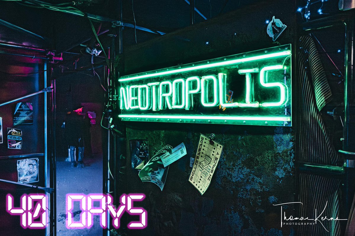 We don't want to freak anyone out or anything, but, #Neotropolis is in 40 days, and tickets are getting REAL low.  

📷 Thomas Kerns  

neotropolis.com