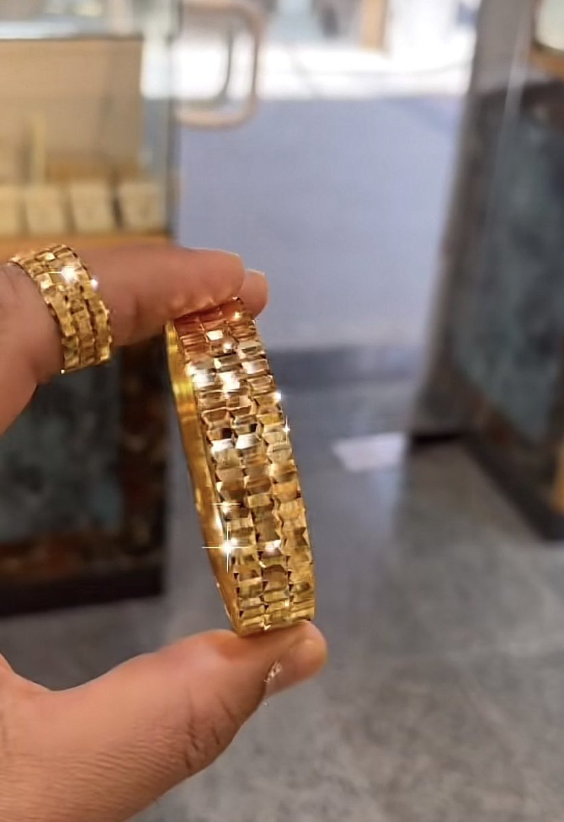 قمر | Qamar tweet media