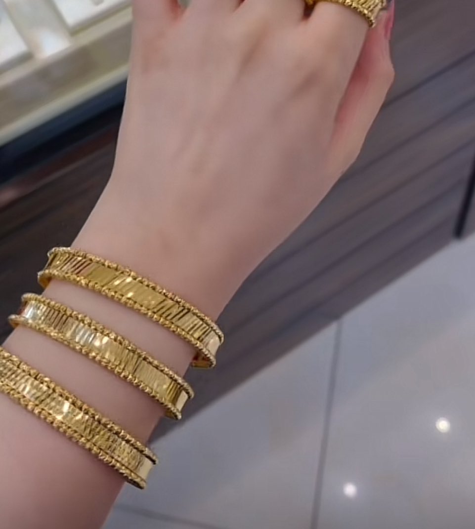 قمر | Qamar tweet media