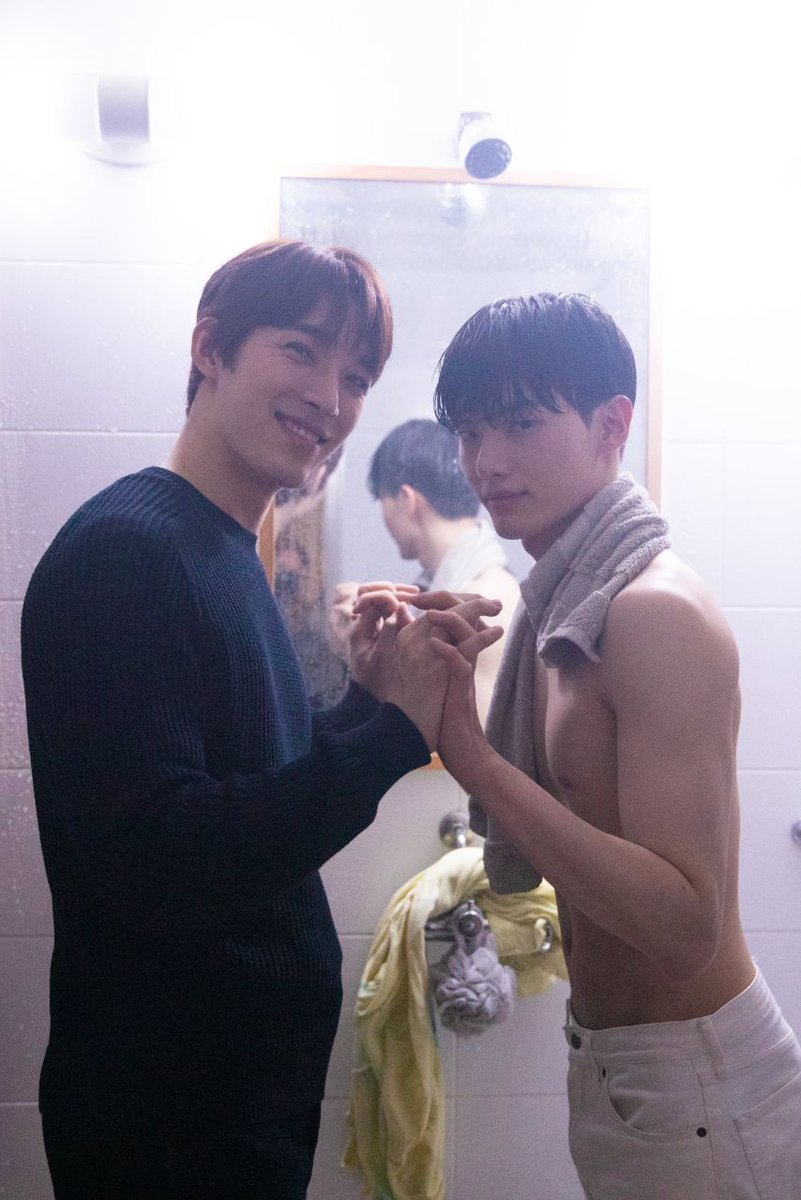 azevenus's tweet image. Por onde anda os boys de #Blueming??