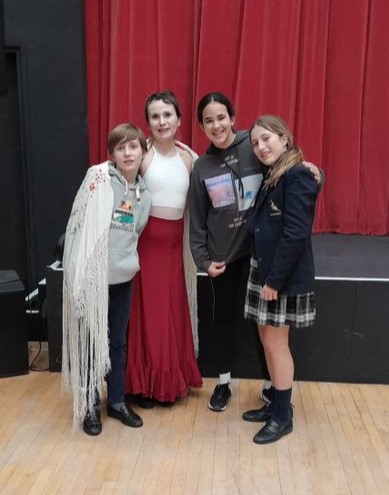 Earlier this week, our amazing Spanish students organised our first ever Fiesta de España! 🇪🇸 A delicious themed dinner followed by a flamenco dancing lesson made for a fantastic evening of entertainment! 🥘💃 Gracias Beltran, Ines and Pia! #iloveboarding #areptonprepstory