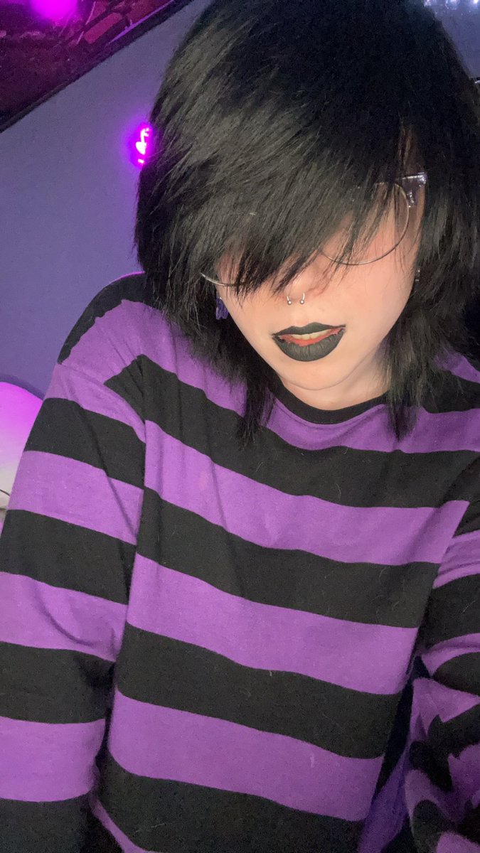 ShyFembbyy's tweet photo. Thank you for 500 already! I was at 150 like 4 days ago🥺🖤 #femboy #femboys #sissy #sissyslut #sissies #bnwo #goth #gothslut #bottom #gaybottom #nsfw #nsfw_twt #whiteboi #bigass https://t.co/knRxrwmPCL