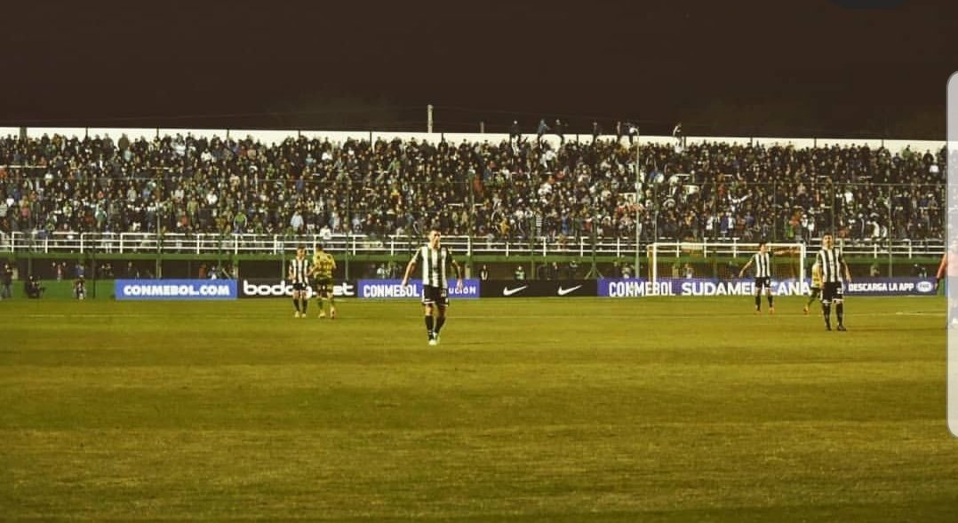 El gélido en Varela/ #Banfield en Varela 😂😂😂 acá no cuentan gente, no?