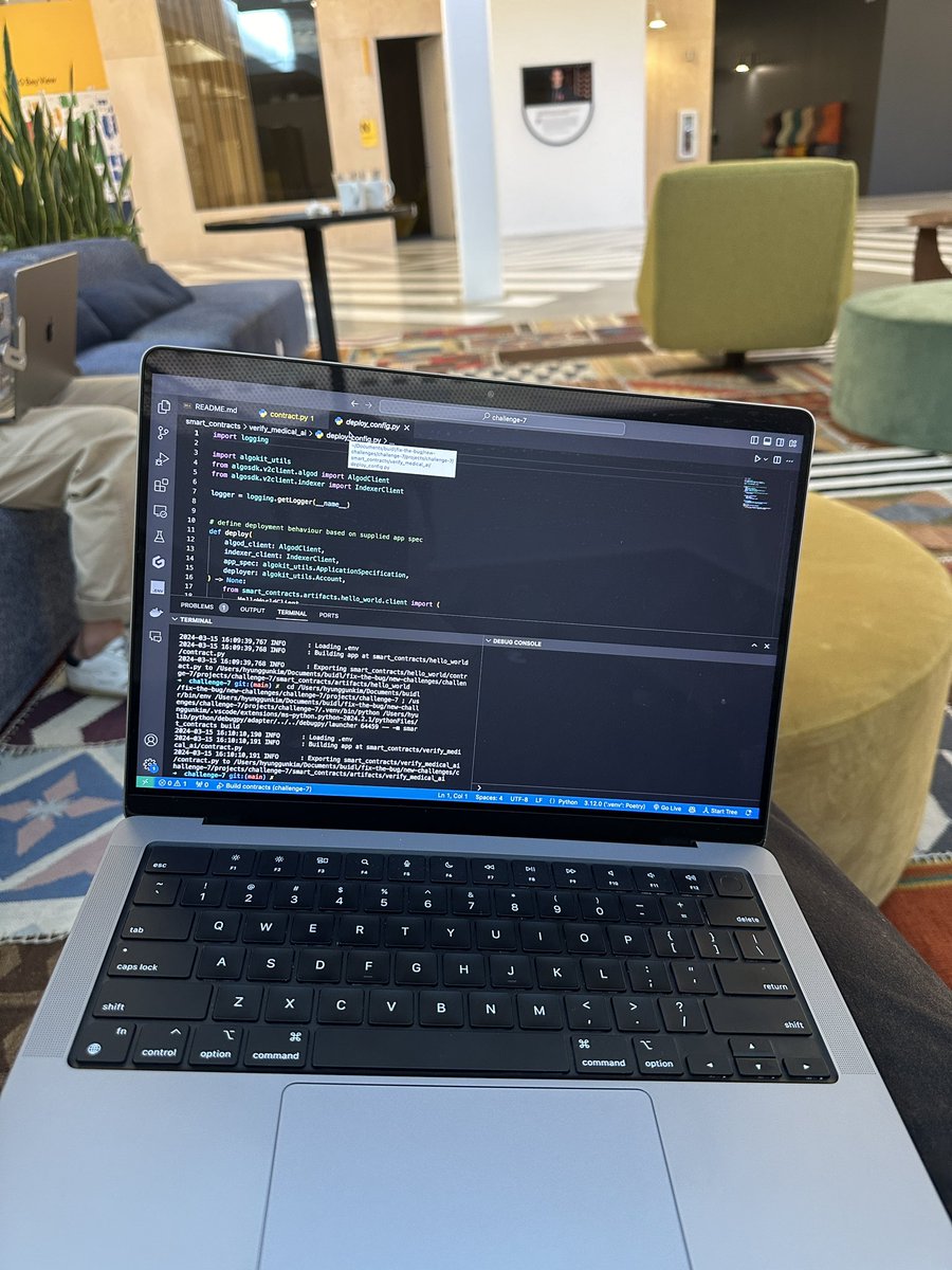 chriskim_dev's tweet image. Working on Python #AlgoCodingChallenge at @Google’s new building in Silicon Valley 💻