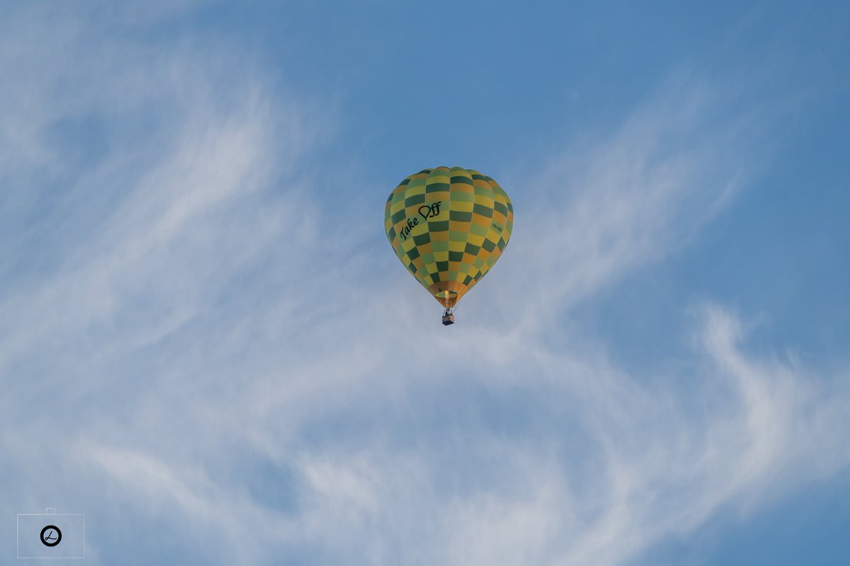 Take off. #balloonspectacular2024 #lovecanberra