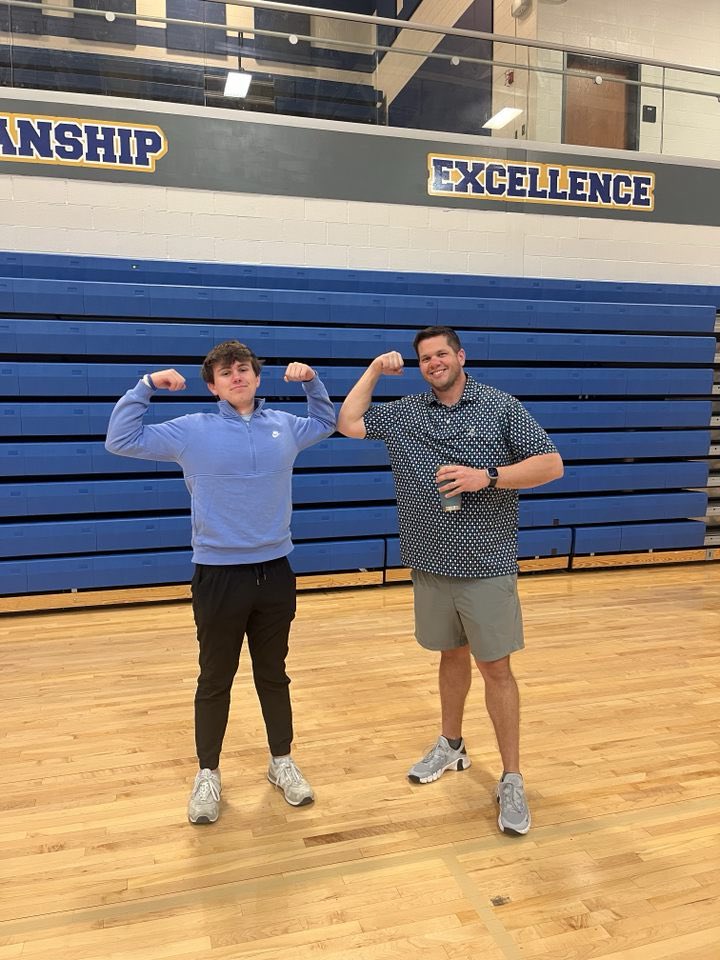 Congratulations to Jack Fann &amp; Andrew Vaughn who won our inaugural Pitch &amp; Putt 2 Man Championship &amp; took home the GOAT Trophy. They shot -11  &amp; won a playoff against Colin Pini &amp; Coach Chojnacki.

Chojnacki did dress for success today &amp; form an intimidating duo with Pini.
