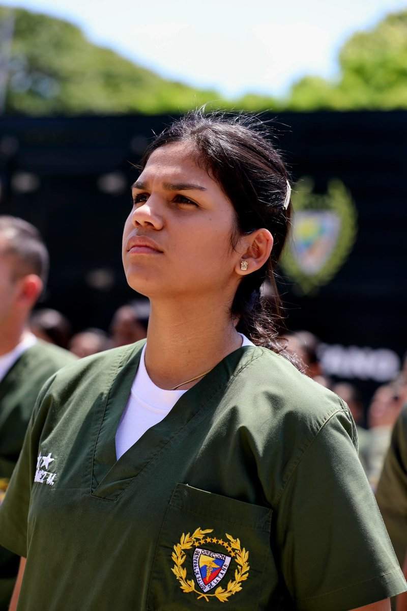 ¡La salud es primero! En la #FANB lo entendemos y por ello nuestro Comandante en Jefe <a href="/NicolasMaduro/">Nicolás Maduro</a> ordenó iniciar el Plan Nacional Médico-Quirúrgico de nuestra Red de Salud Militar, del cual también será beneficiario el pueblo de Venezuela ¡Sigamos!