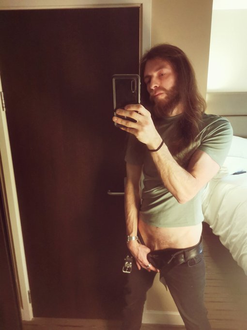 Finding inspiration from Peter steele playgirl shoot 😜😏 https://t.co/qQsoZNCcCx