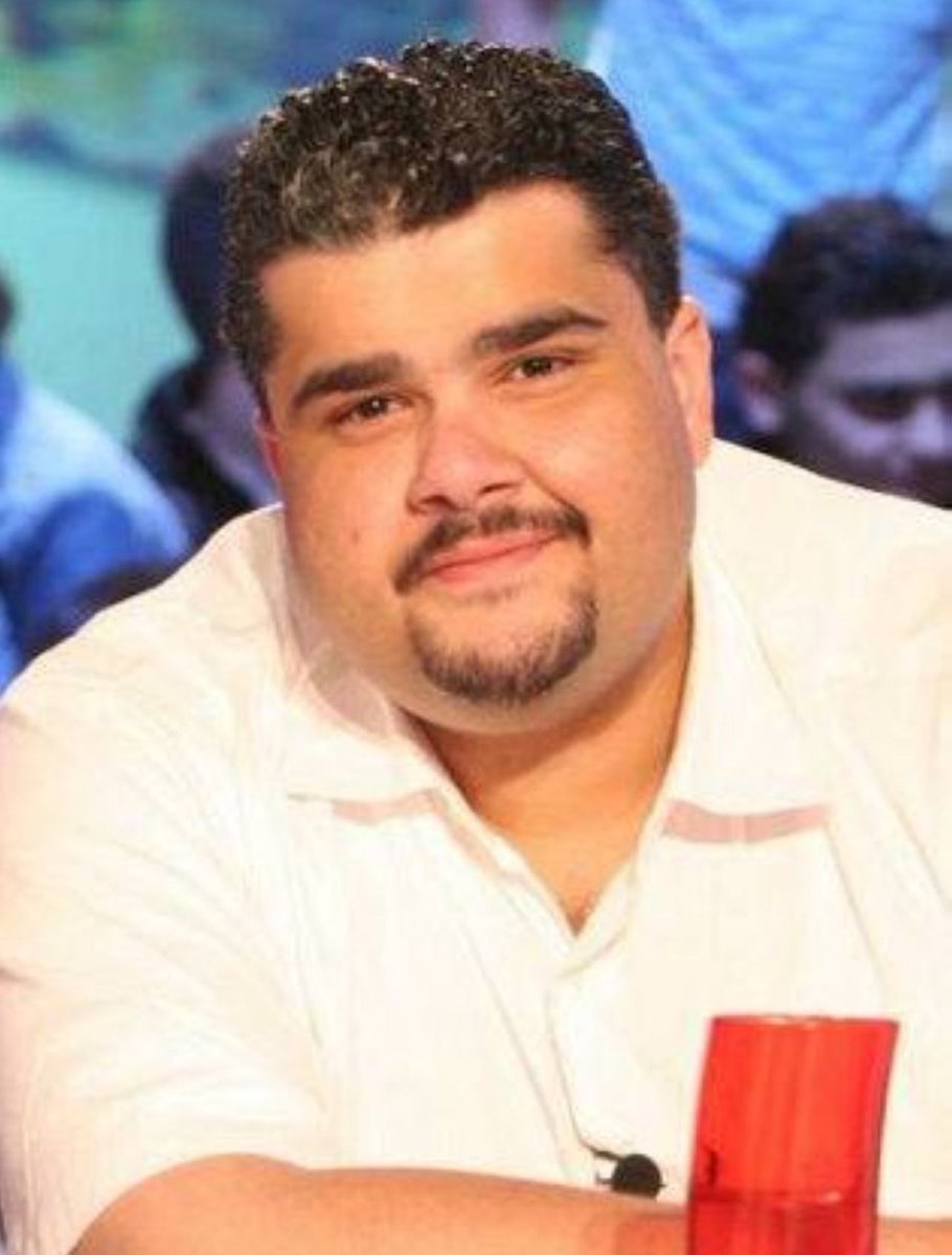 اللهم بهذه الايام المباركة من شهر #رمضان  الفضيل ارحم عبدك   #فهد_الحيان واغفر له 🤲🏻