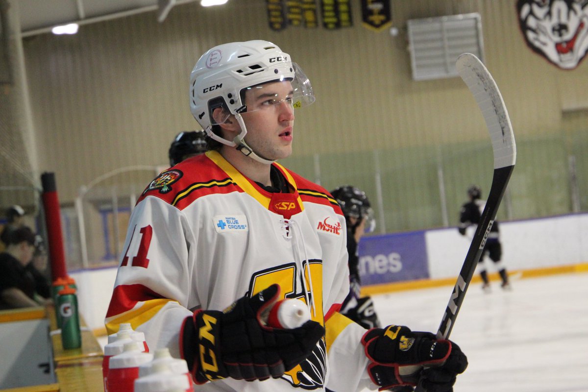 mjhlWolverines's tweet photo. Ready to go! https://t.co/LJItLRWvqm