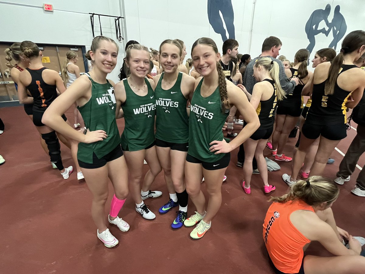 IKMM_TF's tweet photo. 🔥 Way to compete ladies! 🏃‍♀️🏃‍♀️ 4th of 30 teams🏅 @IKMMHS https://t.co/z3QW4Mch3q