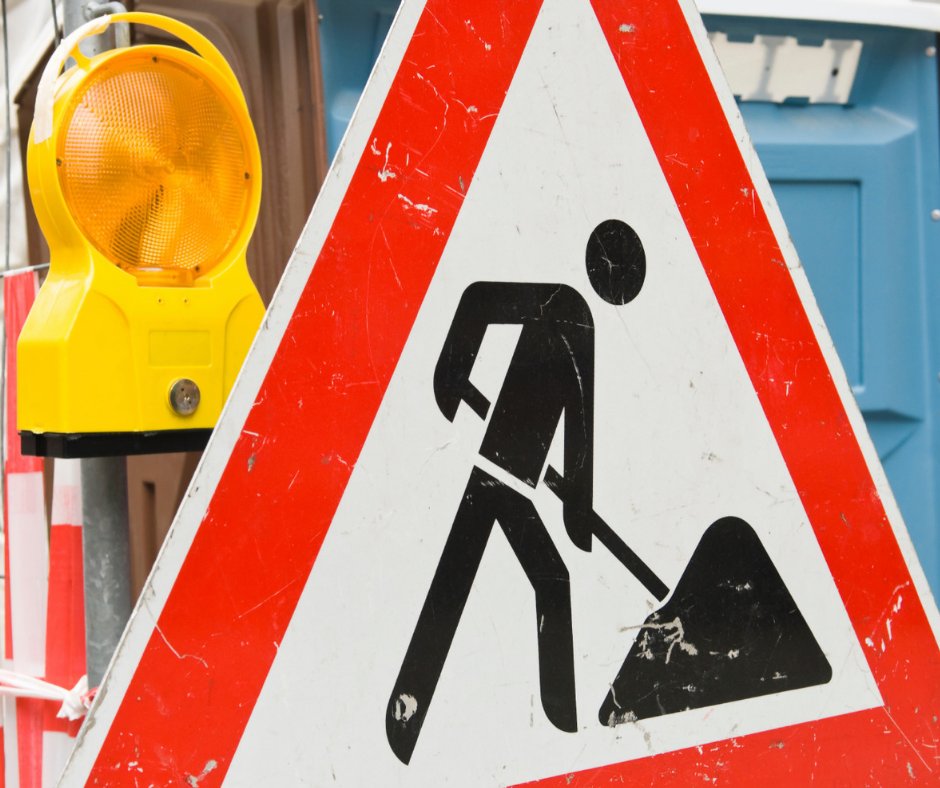 StGilesVillage's tweet photo. ⚠️ Roadworks Update - Kings Road ⚠️

The @BucksCouncil full resurfacing of Kings Road is scheduled to run until Friday 22 March.

A road closure will be in operation between 8am and 5pm until the works are finished. https://t.co/8iq1NsmKgC