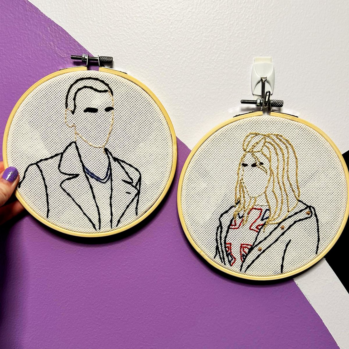 RobynEJeffrey's tweet photo. hey, anyone want some #DoctorWho content??? #theemptychild #ninthdoctor #rosetyler #billiepiper #christophereccleston https://t.co/JyqufzZKxB https://t.co/SVVg3YYaKz