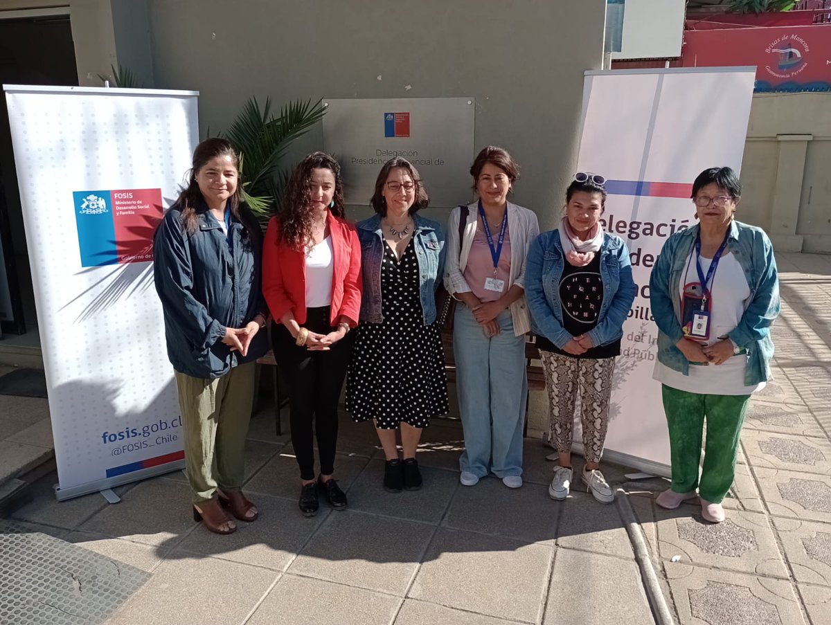 Autoridades anuncian “Feria de Autocuidado de #fosismetropolitano💪” en el marco del Mes de la Mujer en Plaza de Armas de #Melipilla.La muestra se extenderá desde el lunes 18 al domingo 24 de marzo.
Visite la exposición... no se arrepentirá. #fosisenterreno #ChileAvanzaContigo