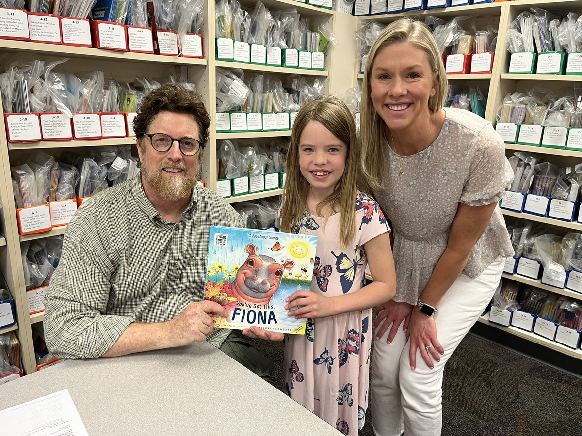 Bviewlibrary's tweet photo. Our visit with author, illustrator, artist, Richard Cowdrey was inspiring! From doodling in class to creating illustrations for the Super Bowl and NYT Bestselling Books, his journey is amazing. Thank you for sharing your story and talents! https://t.co/WcQGyYmbrZ