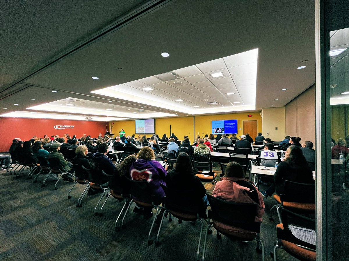 MrWolksClass's tweet image. ✅Successful CCA Edge #associates pathways information session.

Our cohort was all smiles after fielding questions, engaging with prospective students, &amp;amp; sharing their #dualcredit experience.

Want to get in on the fun &amp;amp; unlock your future? Click below👇🏼
shorturl.at/pyMV7