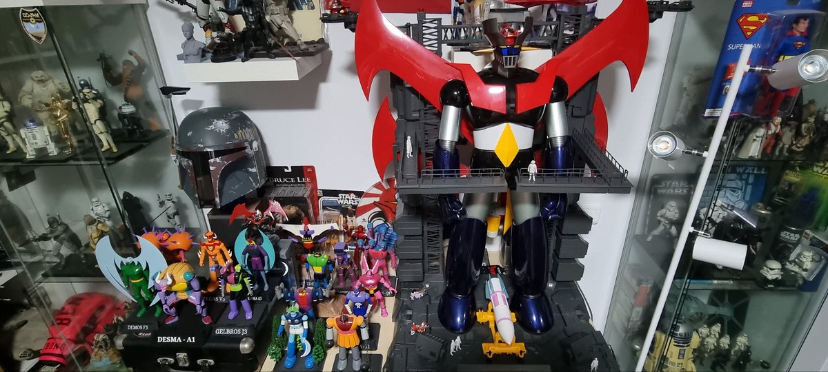 Asier81014373's tweet photo. Ale, hecha la reubicassión!!
#MazingerZ #AfroditaA #Brutosmecanicos #Coleccionismo @navedelmisterio @Alfon_Arranz @JuanVillah https://t.co/50gPhoDlba