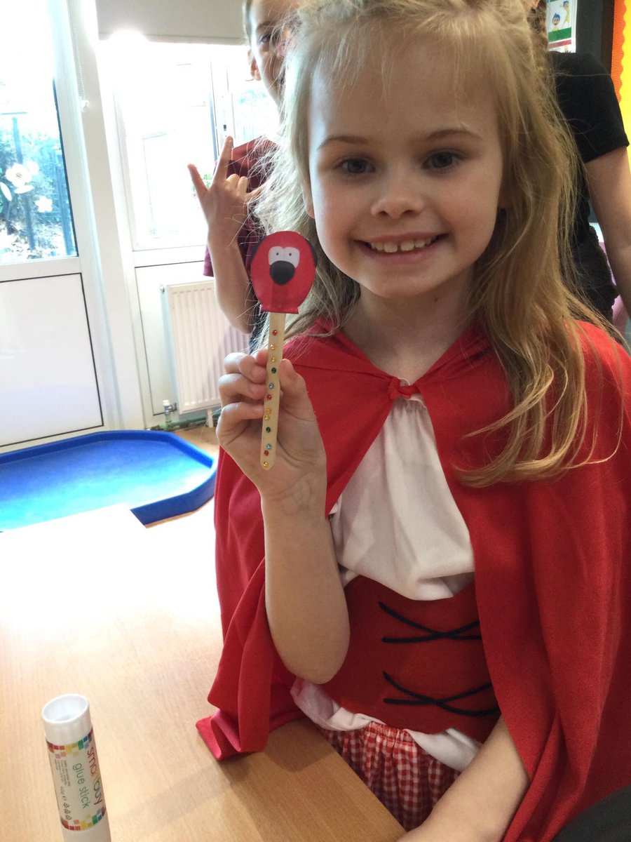 StandensBarnPS's tweet photo. A fun day at school wearing red and raising money for @comicrelief  🔴🔴🔴🔴🔴🔴🔴🔴🔴 https://t.co/aXAZ0fei6N