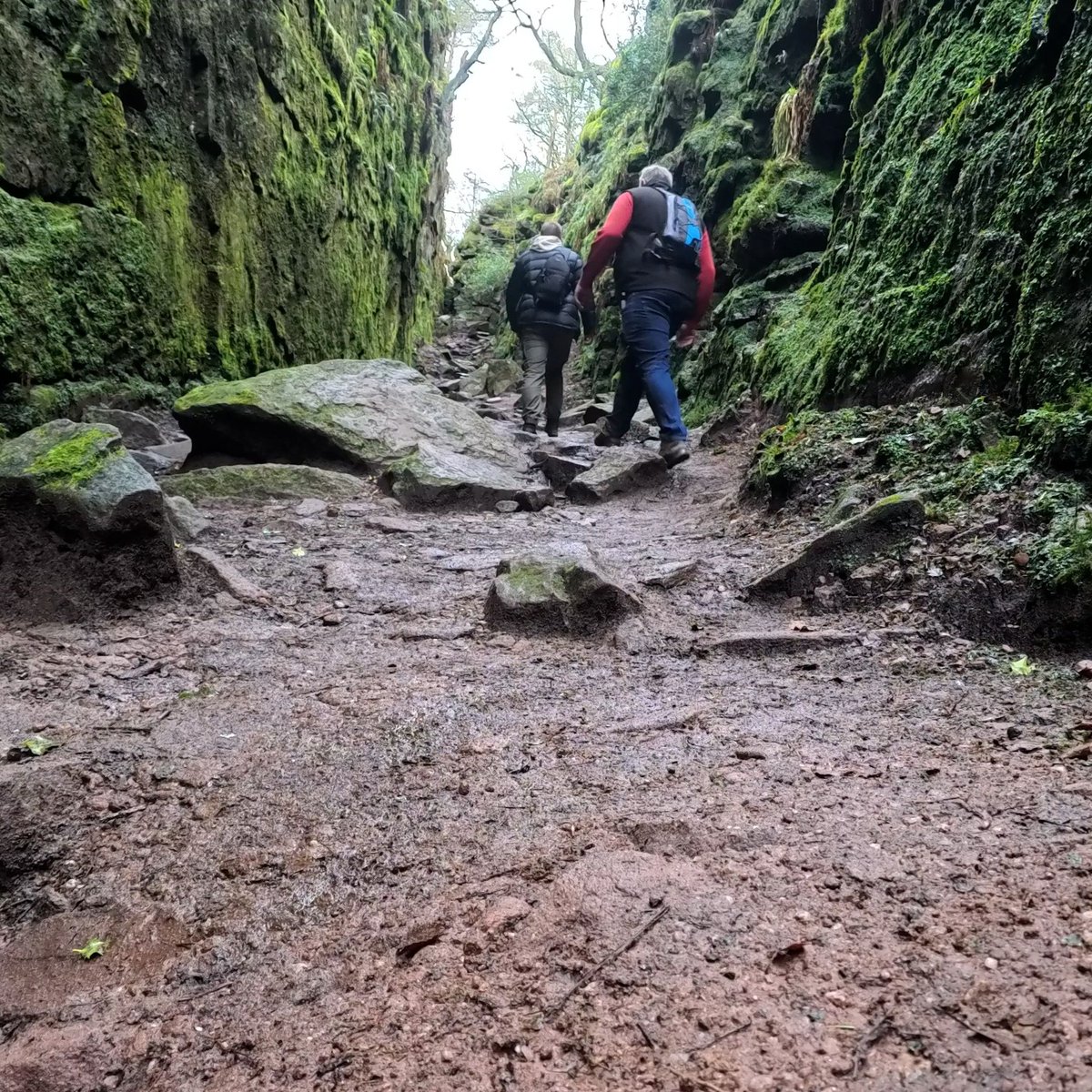 On the road with this machine of a man! Great to be sharing a parking spot with Steve again 😁 watch the start of our latest peak district trip live on the channel now 👍 #brendanexplores #stevesmonumentaladventure