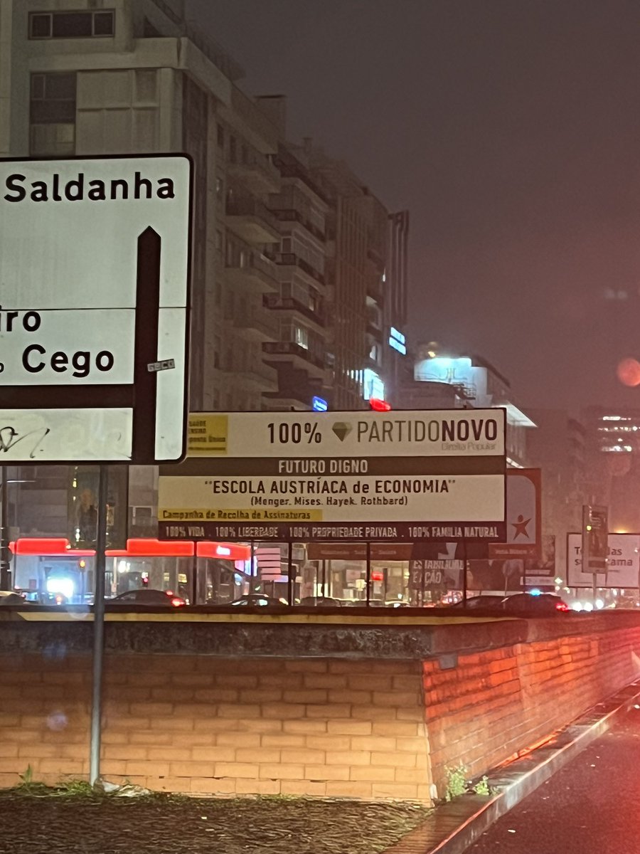 Deus Pátria Família?