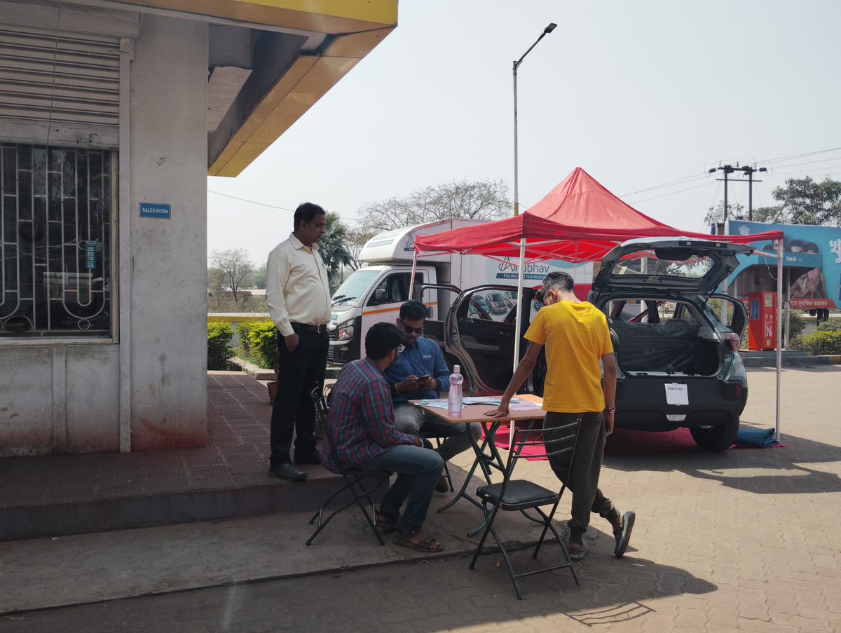 BPCLGAS_BANKURA's tweet photo. @BPCLGAS_BANKURA organized a CNG awareness camp with TATA motors at santimaa and shyam automobile retail outlets in Bankura and Barjora.
@BPCLimited @PetroleumMin @BPCLGasBusiness 
#CNG #GreenEnergy https://t.co/87KOkvDDBq