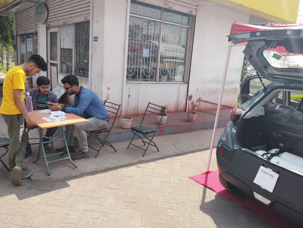 BPCLGAS_BANKURA's tweet photo. @BPCLGAS_BANKURA organized a CNG awareness camp with TATA motors at santimaa and shyam automobile retail outlets in Bankura and Barjora.
@BPCLimited @PetroleumMin @BPCLGasBusiness 
#CNG #GreenEnergy https://t.co/87KOkvDDBq