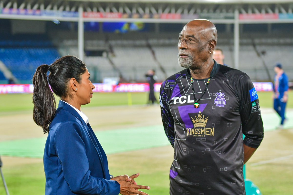 The GOAT @ivivianrichards #HBLPSL9